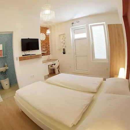 Penzion Street And 3*