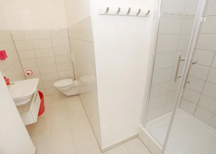 بيت ضيافة Street And زادار