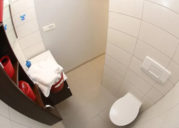 بيت ضيافة Street And